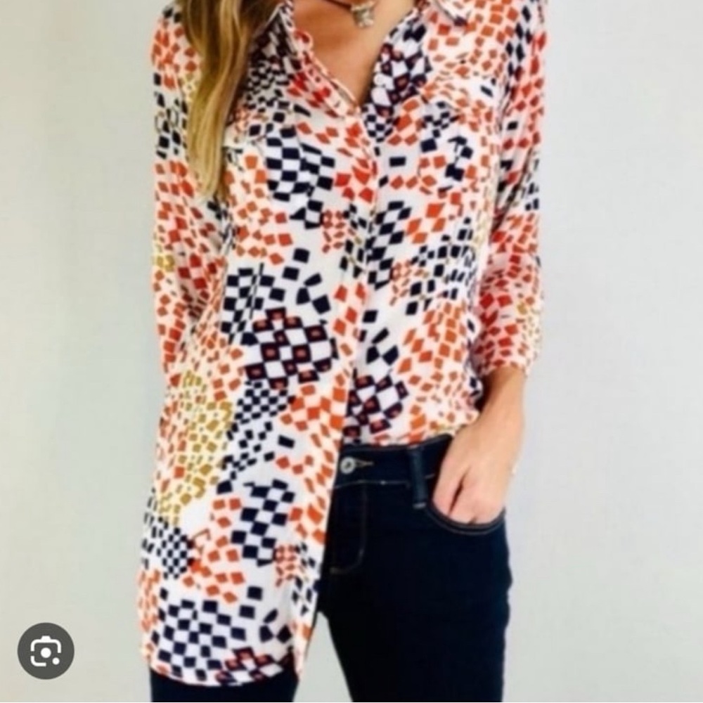 CAbi Grand Prix Geometric Button Blouse Style #404 MEDIUM 3/4 tab sleeve